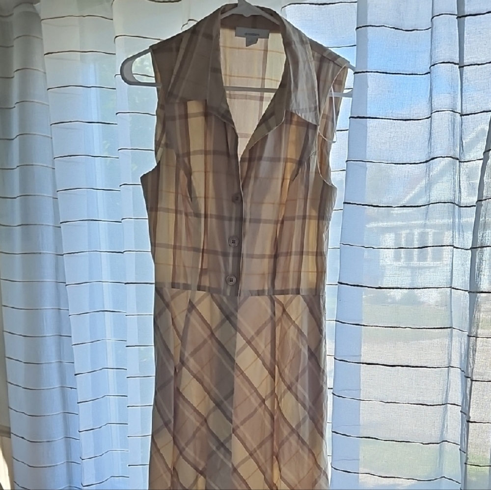 Sleeveless Plaid Dress in Beige and Gray